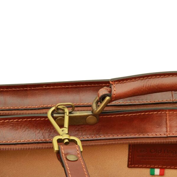 Cartella in pelle con tasche frontali (chiusura a calamita). Marrone - immagine 5