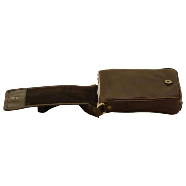 Borsa a tracolla in pelle. Marrone Scuro - immagine 4