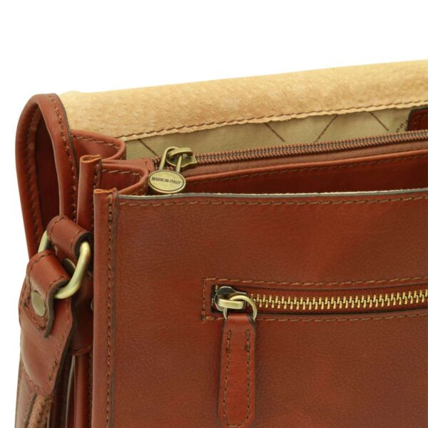Borsa Messenger in vitello nappato. Marrone - immagine 7