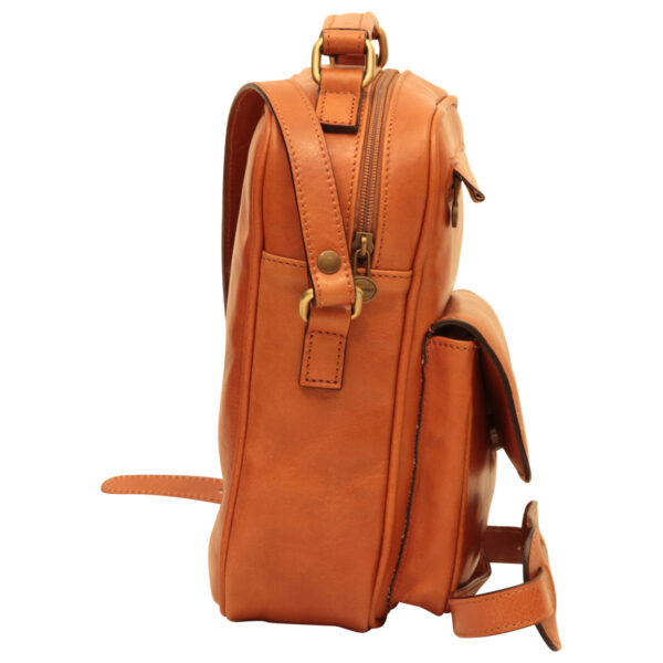 Borsa a tracolla con tasca frontale. Marrone Coloniale - immagine 3