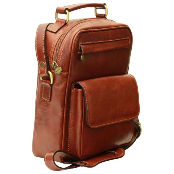 Borsa a tracolla con tasca frontale. Marrone - immagine 2