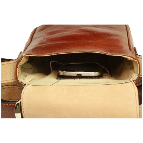 Borsa a tracolla in pelle. Marrone - immagine 4