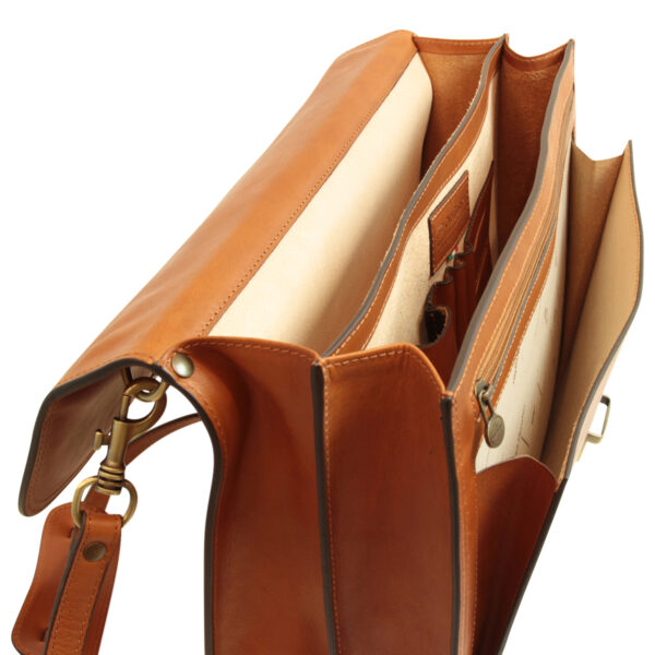 Cartella con tracolla in pelle. Marrone Coloniale - immagine 6