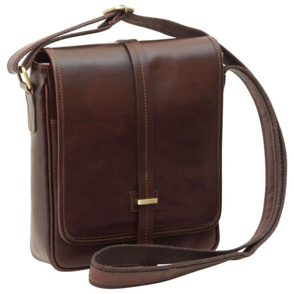 Messenger con chiusura magnetica. Marrone Scuro