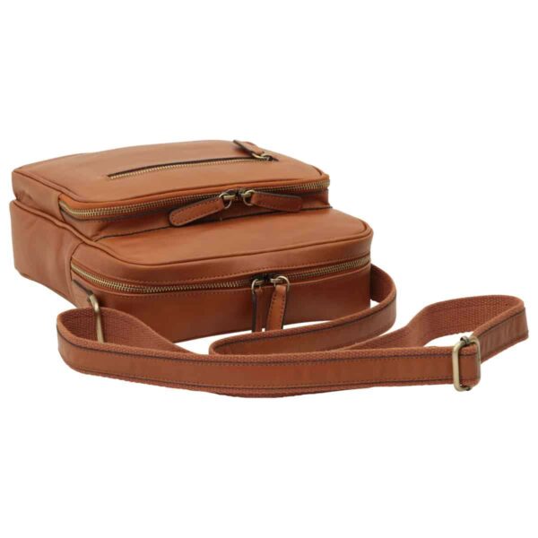 Messenger in pelle con chiusura a zip (Piccola). Marrone Coloniale - immagine 4