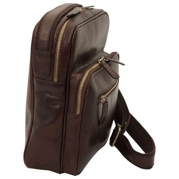 Messenger in pelle con chiusura a zip (Piccola). Marrone Scuro - immagine 3