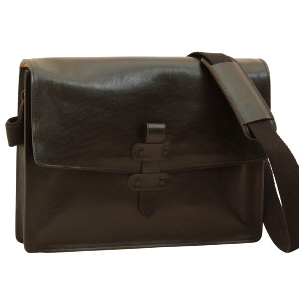 Messenger in pelle. Nero