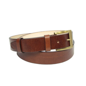 Cintura in pelle piatta. Marrone