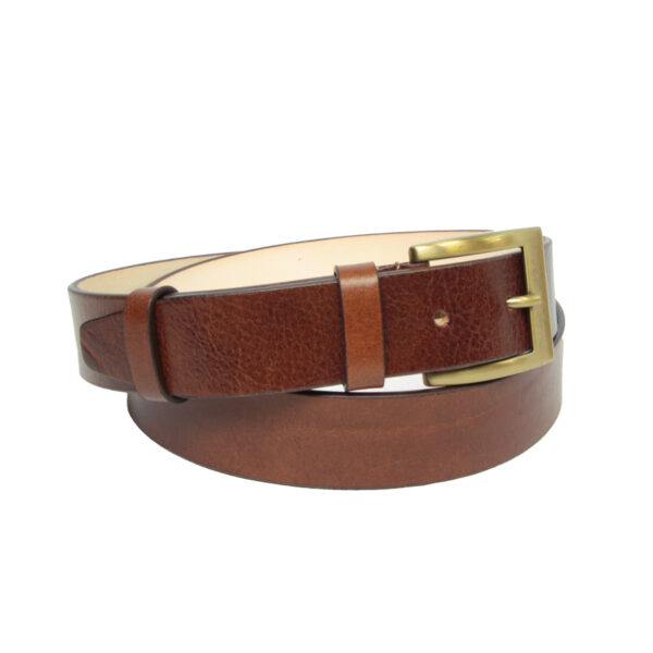 Cintura in pelle piatta. Marrone